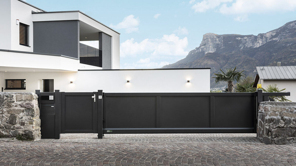 Mortec Tooor | Mortec Tor: Industrietore · Einfahrtstore · Garagentore